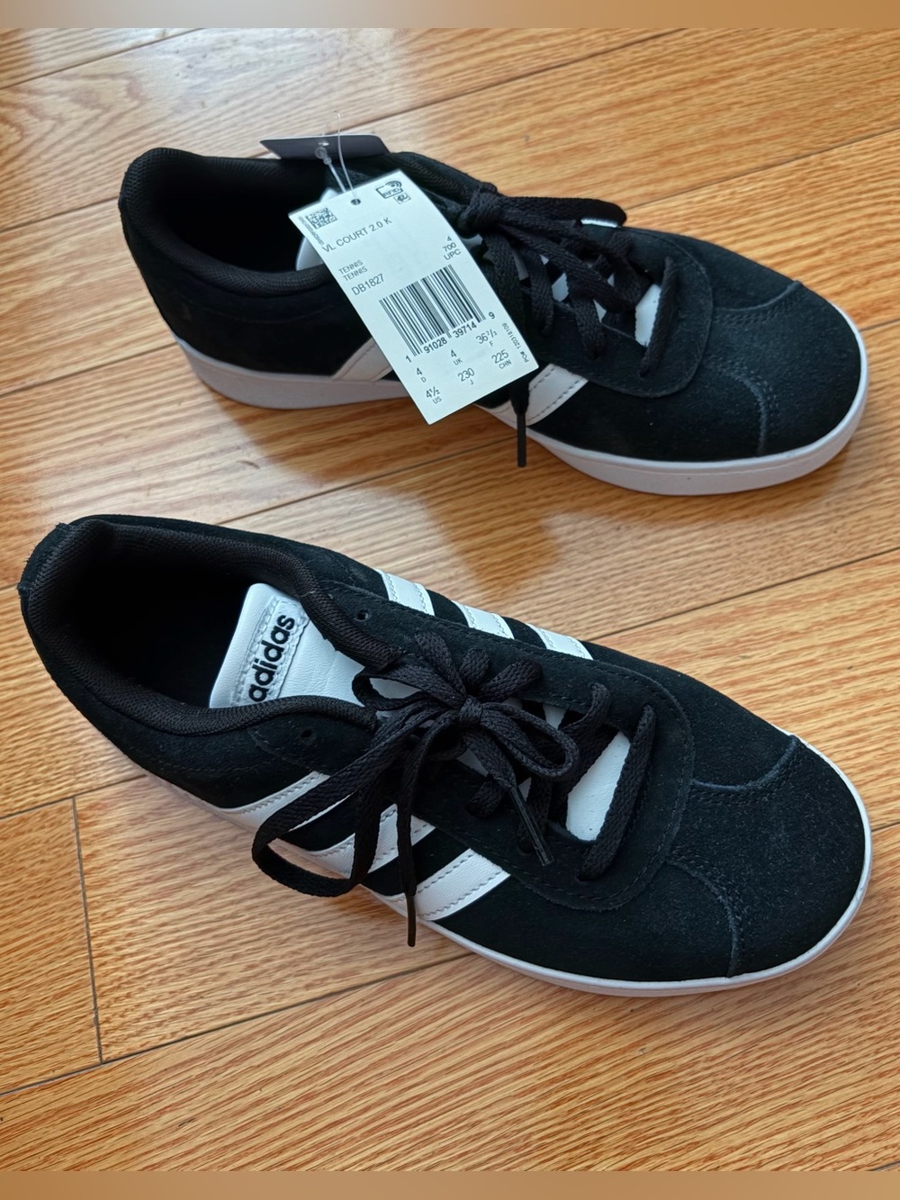 adidas Black and White Suede Low-Top Sneakers Size 36